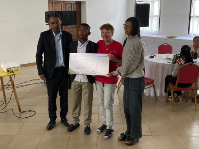 Madagascar_maison pdt (5)